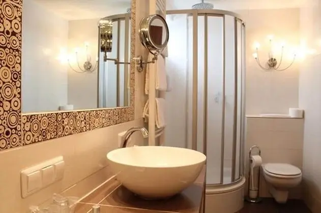 Standard Tek Büyük Yataklı Oda