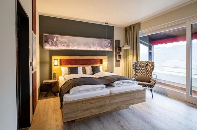 Deluxe Tek Büyük Yataklı Oda, Balkon