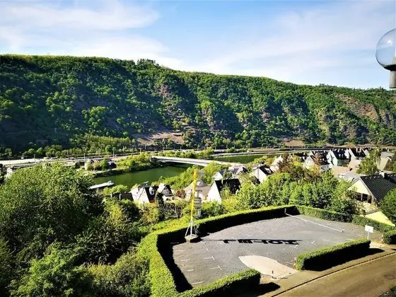 Deluxe Tek Büyük Yataklı Oda, Balkon, Nehir Manzaralı
