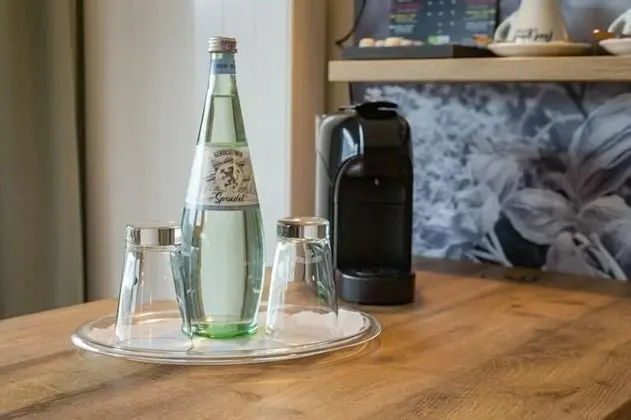 Deluxe Tek Büyük Yataklı Oda, Balkon, Nehir Manzaralı