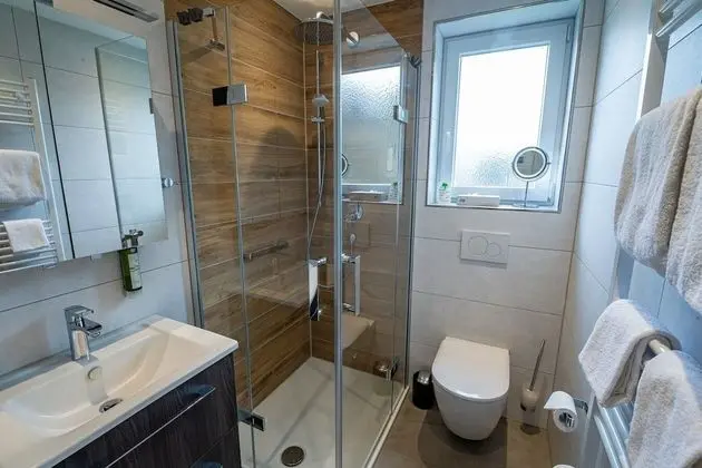 Design Tek Büyük Yataklı Oda