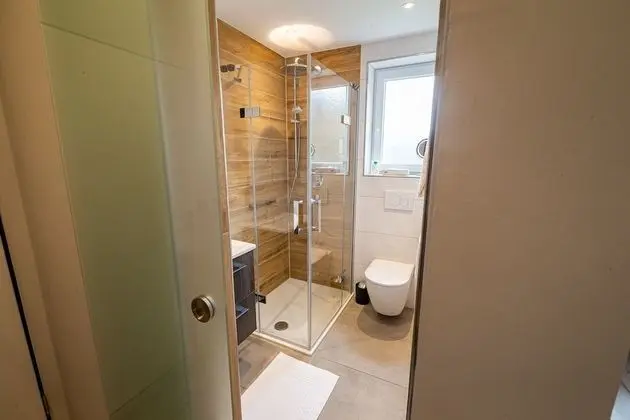 Design Tek Büyük Yataklı Oda