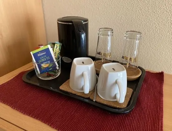 Basic Tek Büyük Yataklı Oda, Özel Banyo, Avlu Manzaralı