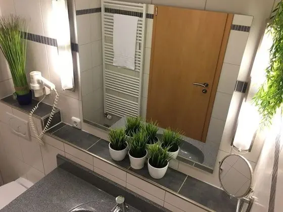 Deluxe Tek Büyük Yataklı Oda, Özel Banyo