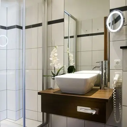 Comfort Tek Büyük veya İki Ayrı Yataklı Oda, 1 Çift Kişilik veya 2 Tek Kişilik Yatak