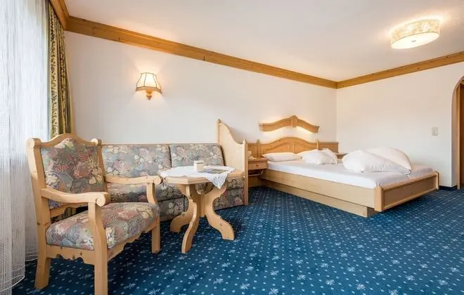 Comfort Tek Büyük Yataklı Oda, Balkon, Dağ Manzaralı