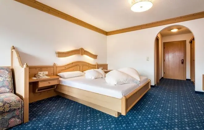 Comfort Tek Büyük Yataklı Oda, Balkon, Dağ Manzaralı