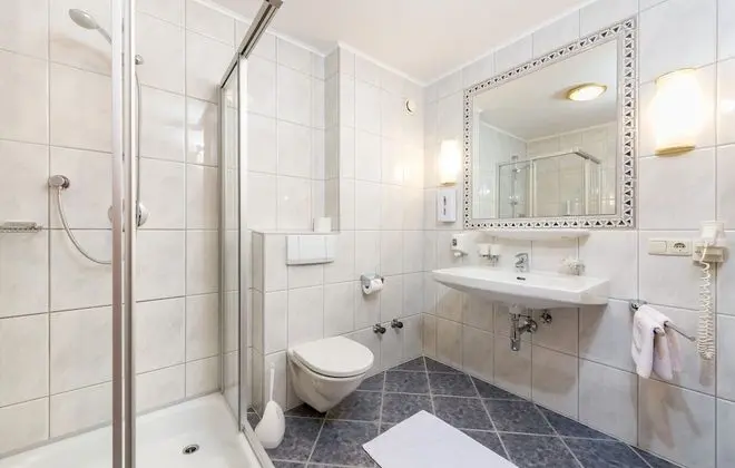 Comfort Tek Büyük Yataklı Oda, Balkon, Dağ Manzaralı