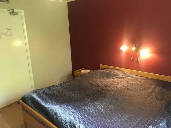 Tek Büyük Yataklı Oda, Ortak Banyo