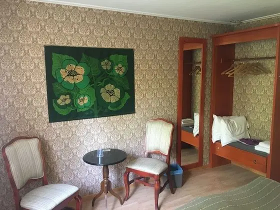 Tek Büyük Yataklı Oda, Ortak Banyo