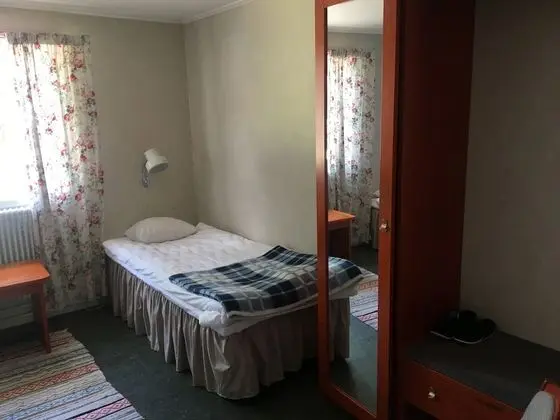 Tek Kişilik Oda, Ortak Banyo