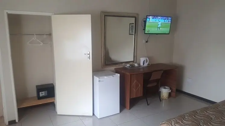 Tek Büyük Yataklı Oda, 1 Büyük (Queen) Boy Yatak