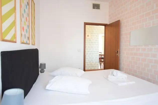 Apartment - Mosilor 6