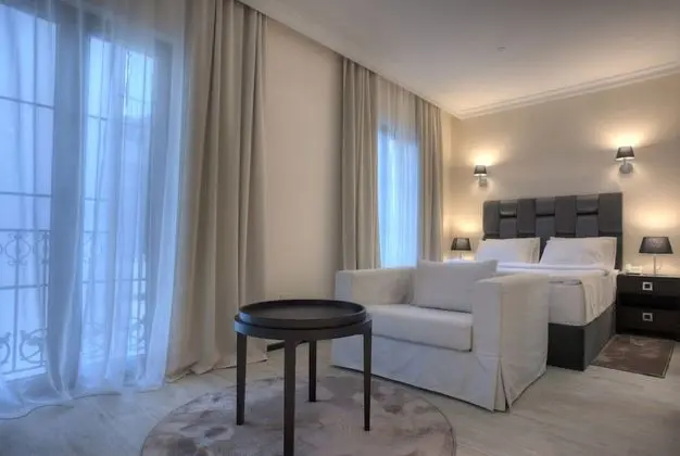 Deluxe Tek Büyük Yataklı Oda, 1 Yatak Odası, Balkon, Şehir Manzaralı