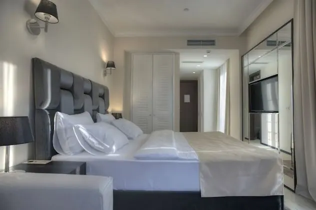 Standard Tek Büyük veya İki Ayrı Yataklı Oda, Balkon, Şehir Manzaralı