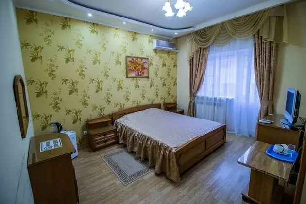 Standard Tek Büyük Yataklı Oda