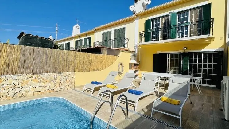 Ev, 3 Yatak Odası, Kişiye Özel Havuzlu, Havuz Manzaralı