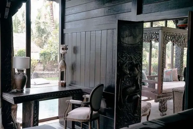 Superior Villa, 2 Yatak Odası, Kişiye Özel Havuzlu, Denize Sıfır