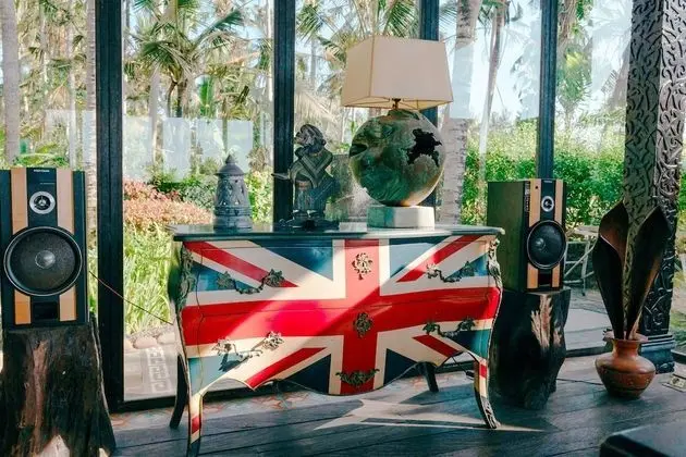 Superior Villa, 2 Yatak Odası, Kişiye Özel Havuzlu, Denize Sıfır