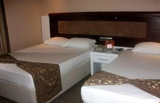 Standard Üç Kişilik Oda