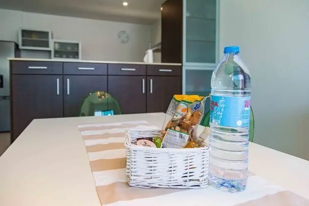 Ev, 2 Yatak Odası, Teras, Okyanusa Sıfır