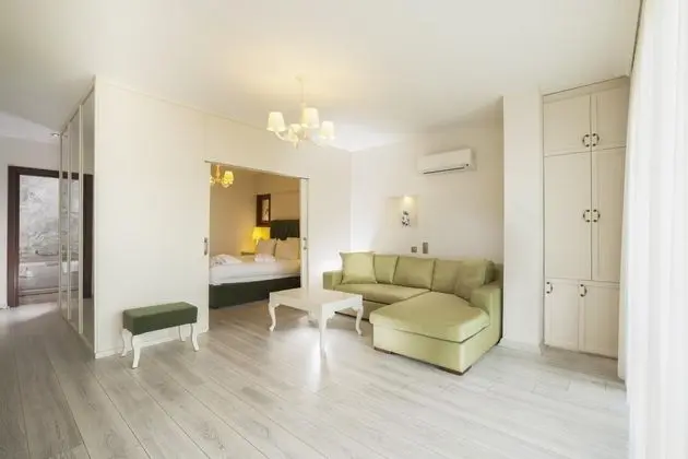 Suite,Göl Manzaralı