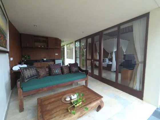 1 bed room pool villa