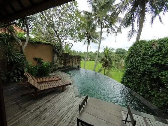 1 bed room pool villa