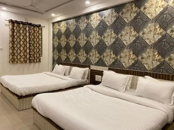 Deluxe Dört Kişilik Oda