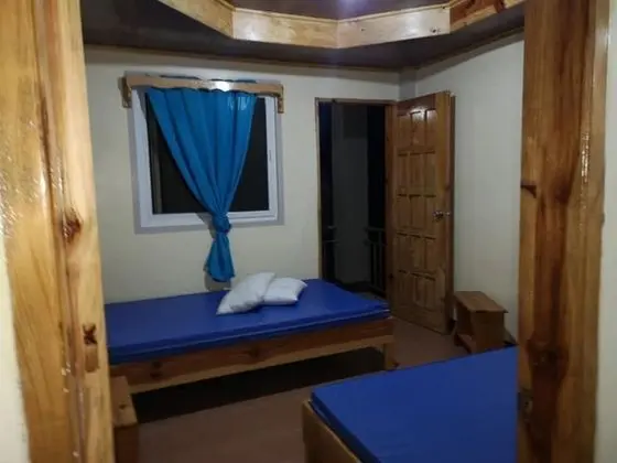 Üç Kişilik Oda, Ortak Banyo