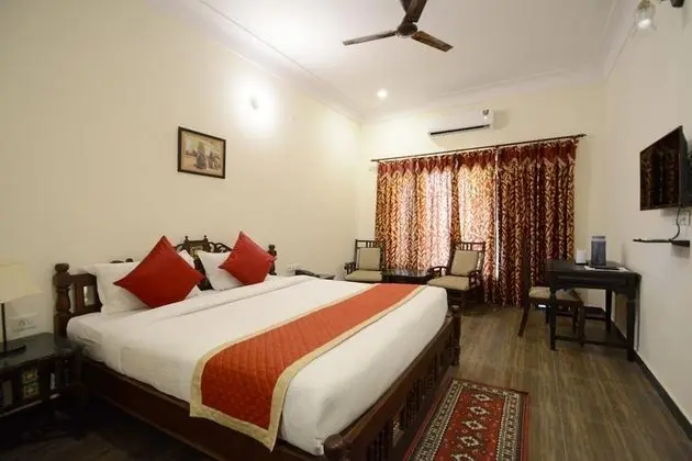 Deluxe Oda, 1 Çift Kişilik Yatak, Balkon, Dağ Manzaralı