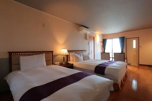 Villa, Sigara İçilmez (Consecutive Nights)