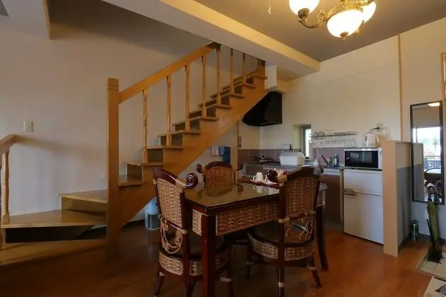 Villa, Sigara İçilmez (Consecutive Nights)