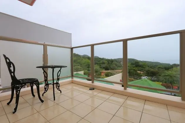Villa, Sigara İçilmez (Consecutive Nights)