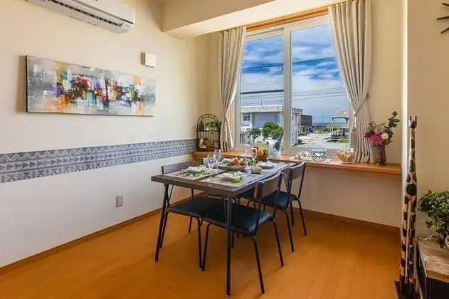 Basic Ev, Sigara İçilmez