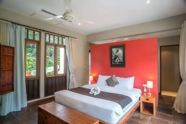 5-Bedrooms Villa with Private Pool