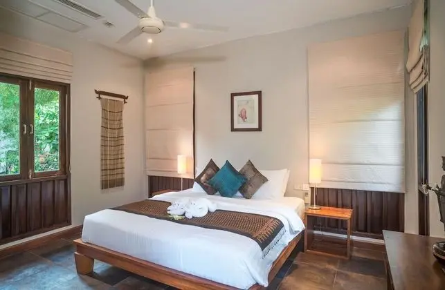 5-Bedrooms Villa with Private Pool