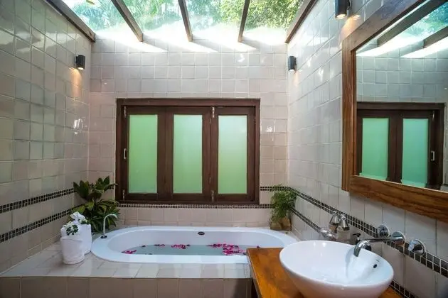 5-Bedrooms Villa with Private Pool