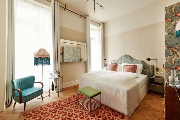 Deluxe Oda (DE LUXE)