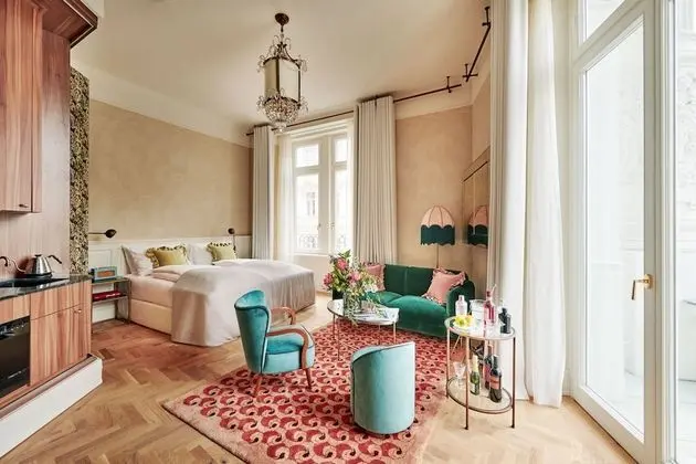 Junior Stüdyo Süit