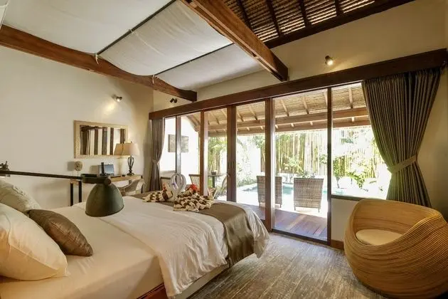 Villa, Banyolu/Duşlu, Havuz Manzaralı (Motu)