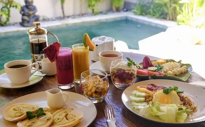 Villa, Banyolu/Duşlu, Havuz Manzaralı (Motu)