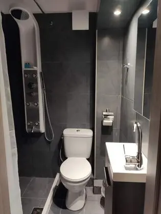 Tek Büyük Yataklı Oda, Balkon