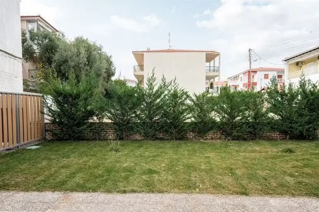 Stüdyo, Bahçe Manzaralı