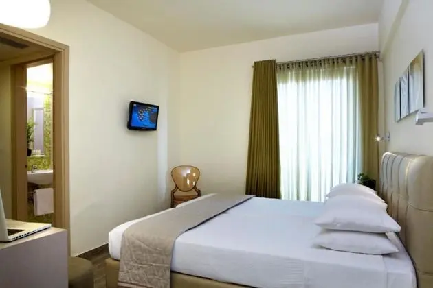 Double or Twin Room with Sea View