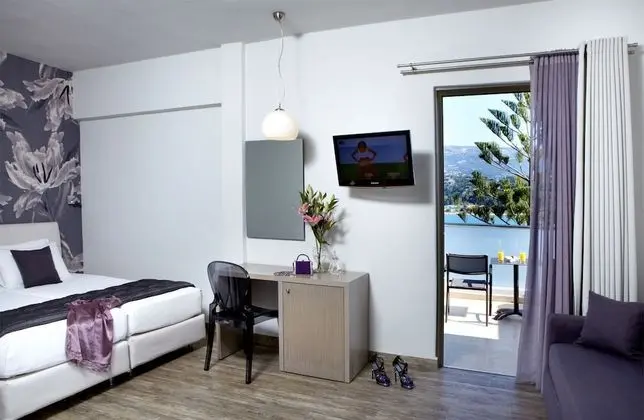 Family Room with Sea View