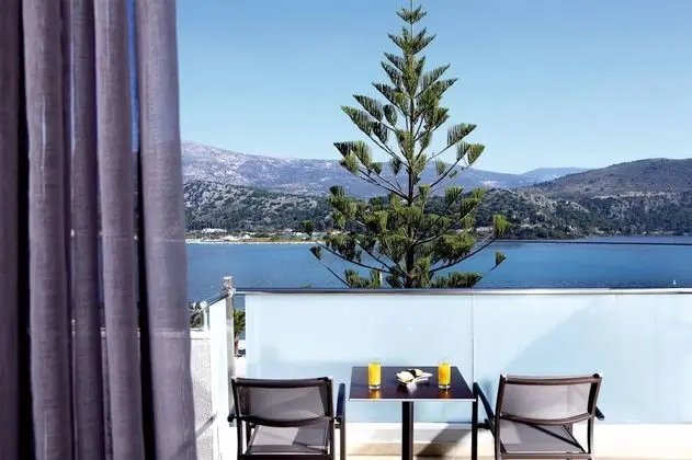 Family Room with Sea View