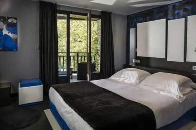 Luxury Tek Büyük Yataklı Oda, 1 Büyük (Queen) Boy Yatak