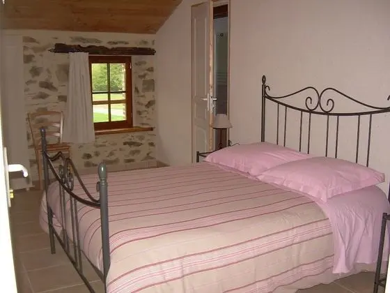 Standard Tek Büyük Yataklı Oda, Özel Banyo, Bahçe Manzaralı (GRAIN DE BLE)