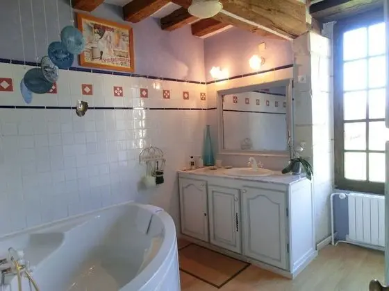 Family Süit (Alluchon et Hérisson)